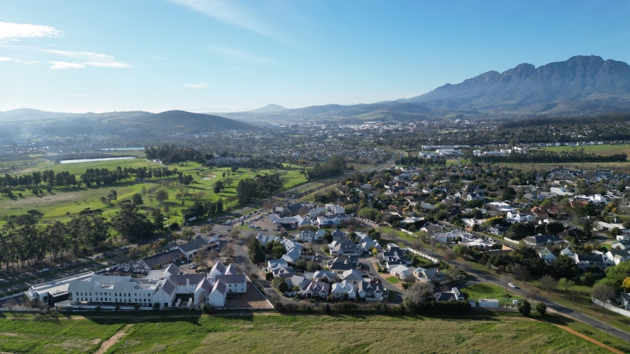 2 Bedroom Property for Sale in Paradyskloof Western Cape